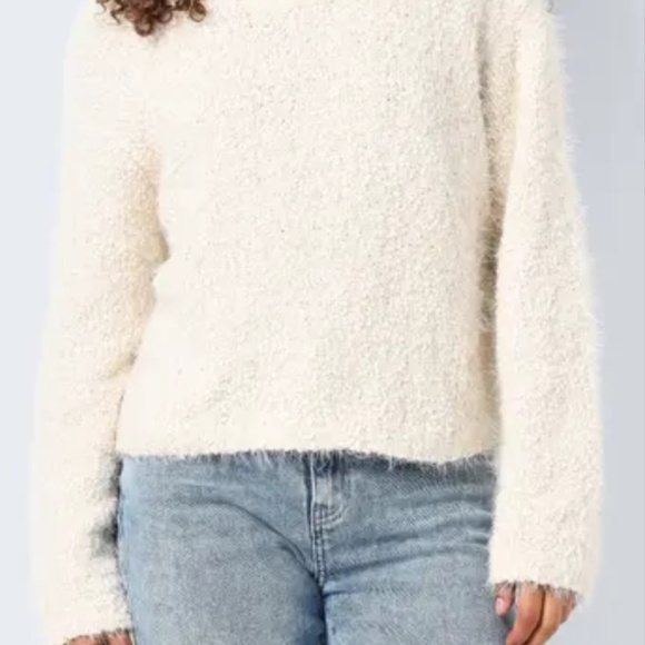 Forever 21 Eyelash Knit Crewneck Oversize Sweater Cropped Cream Long Sleeve Smal - Picture 2 of 8